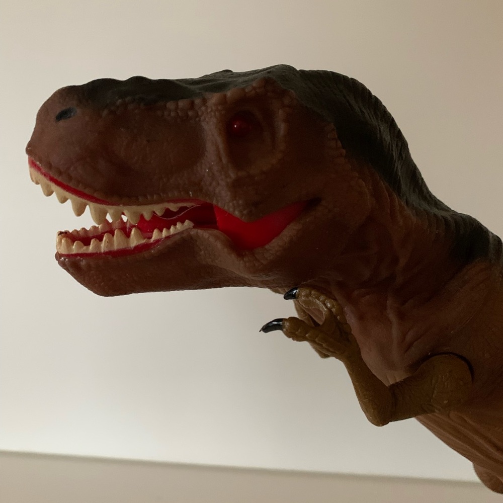 Realistic Tyrannosaurus Rex Roaring Twisting Moving  With Flashing Red Eyes 21" - Picture 10 of 12